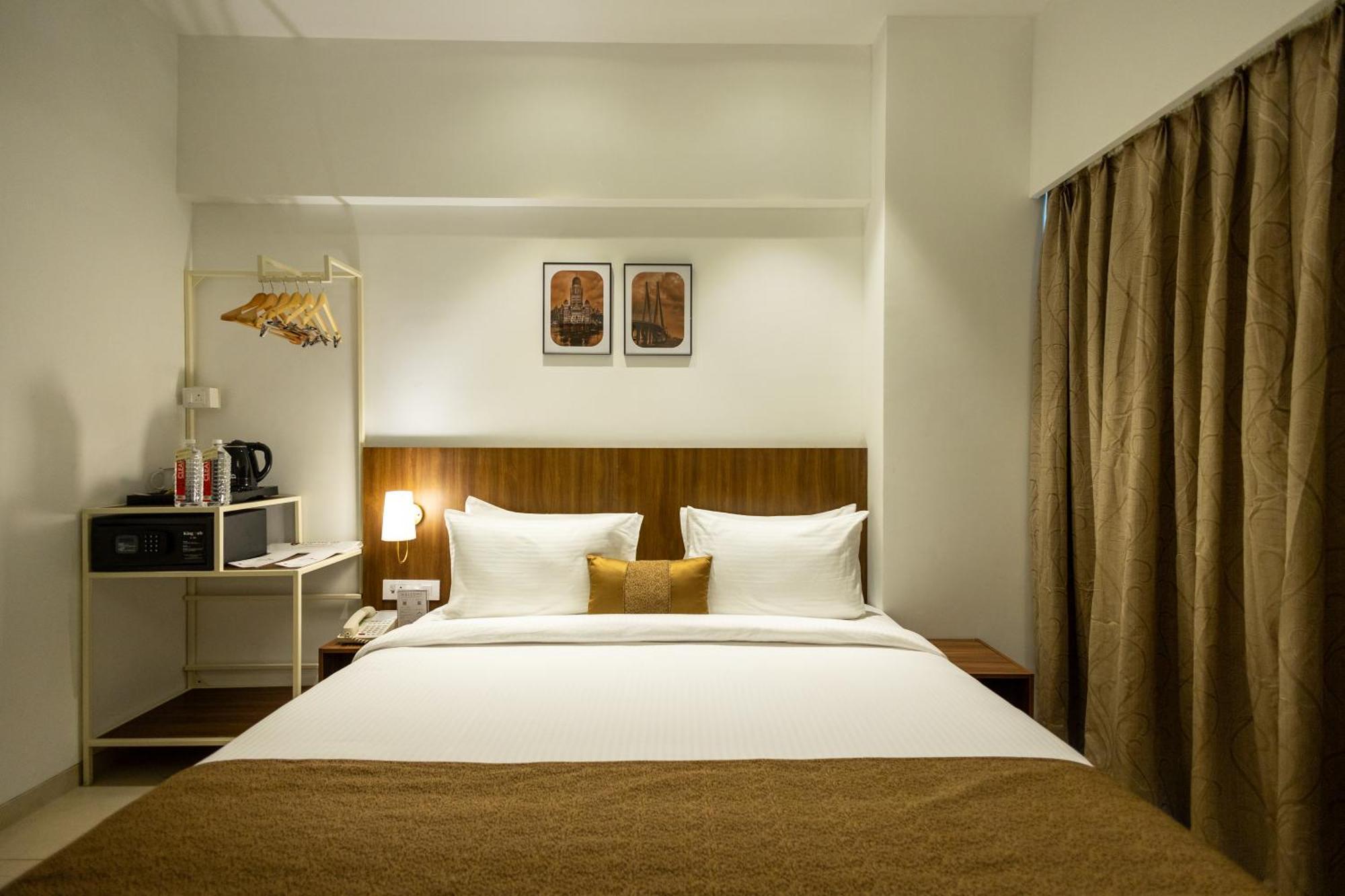 Freesia Residency By Express Inn - 纳威孟买 外观 照片