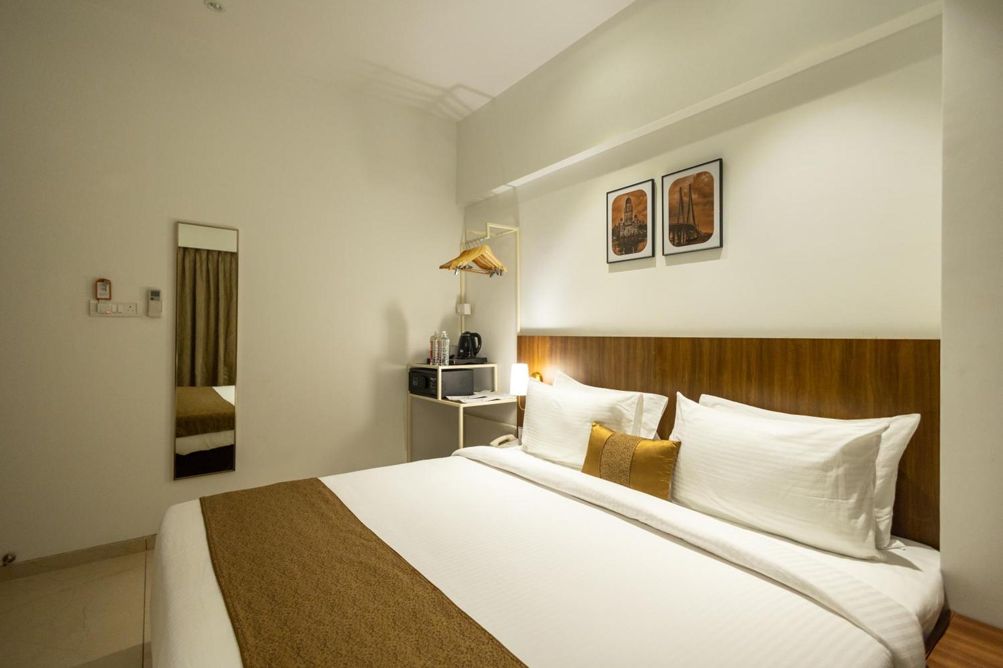 Freesia Residency By Express Inn - 纳威孟买 外观 照片