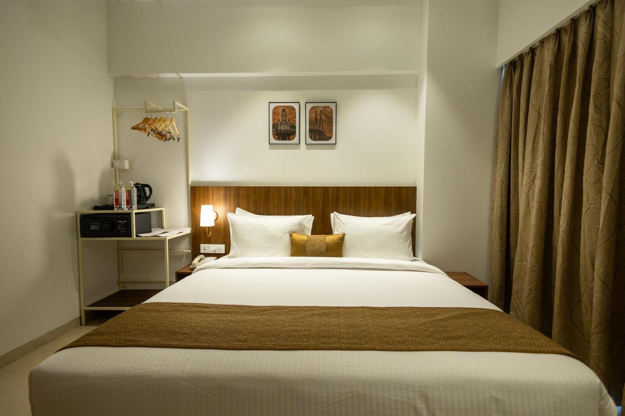 Freesia Residency By Express Inn - 纳威孟买 外观 照片
